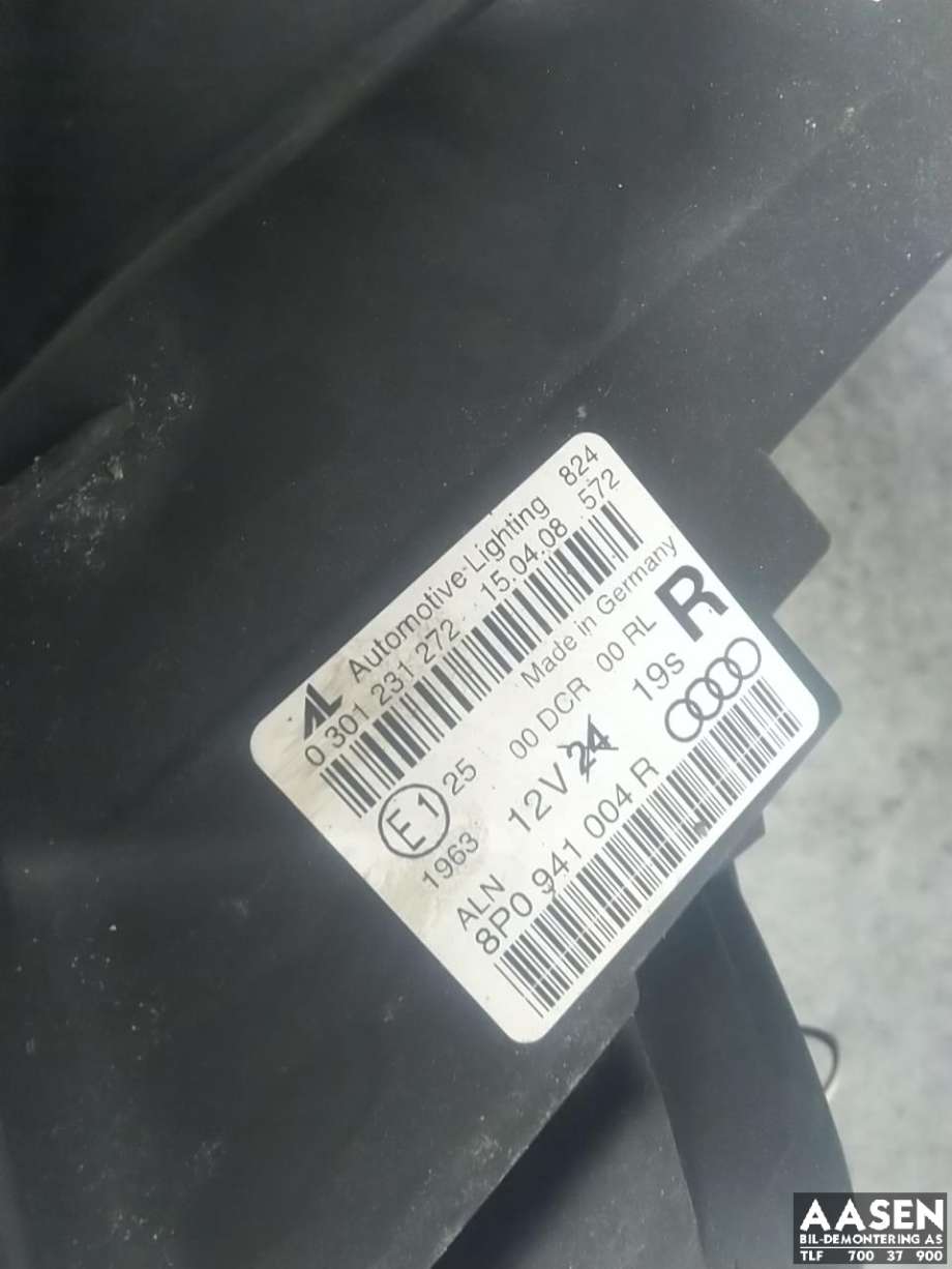 Frontlykt høyre xenon til Audi A3 2003-2008 (Type II, Fase 1) (8P0 941 030 R|)