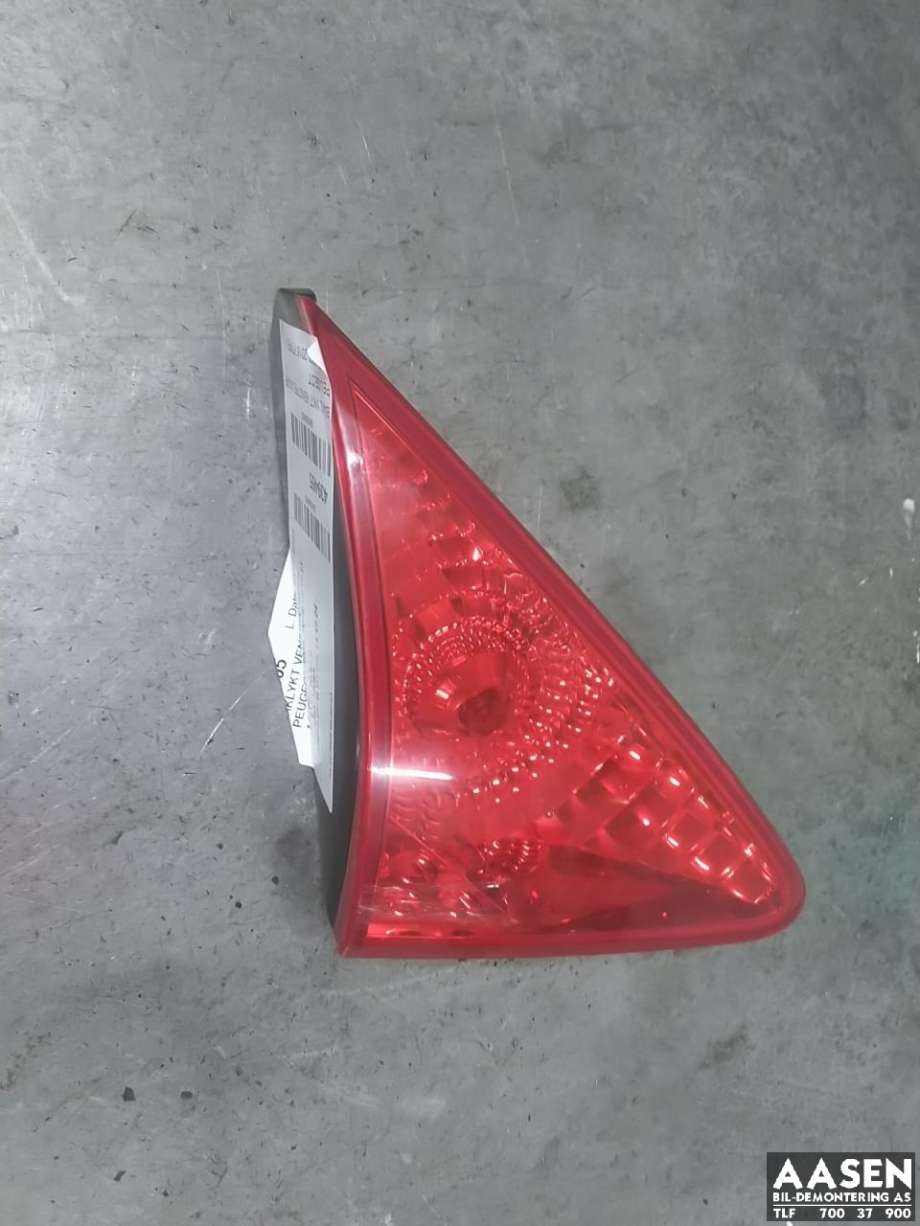 Baklykt venstre indre til Peugeot 3008, 2009-2016 (Type I)  (6350 HE)