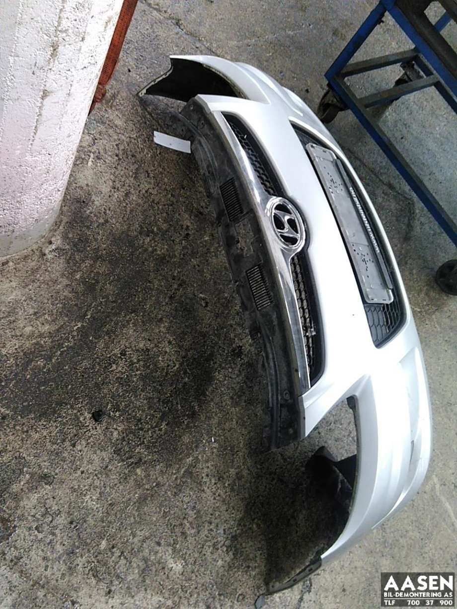 Støtfanger foran til Hyundai i30 2007-2012 (Type I)  (86511 2L000|)
