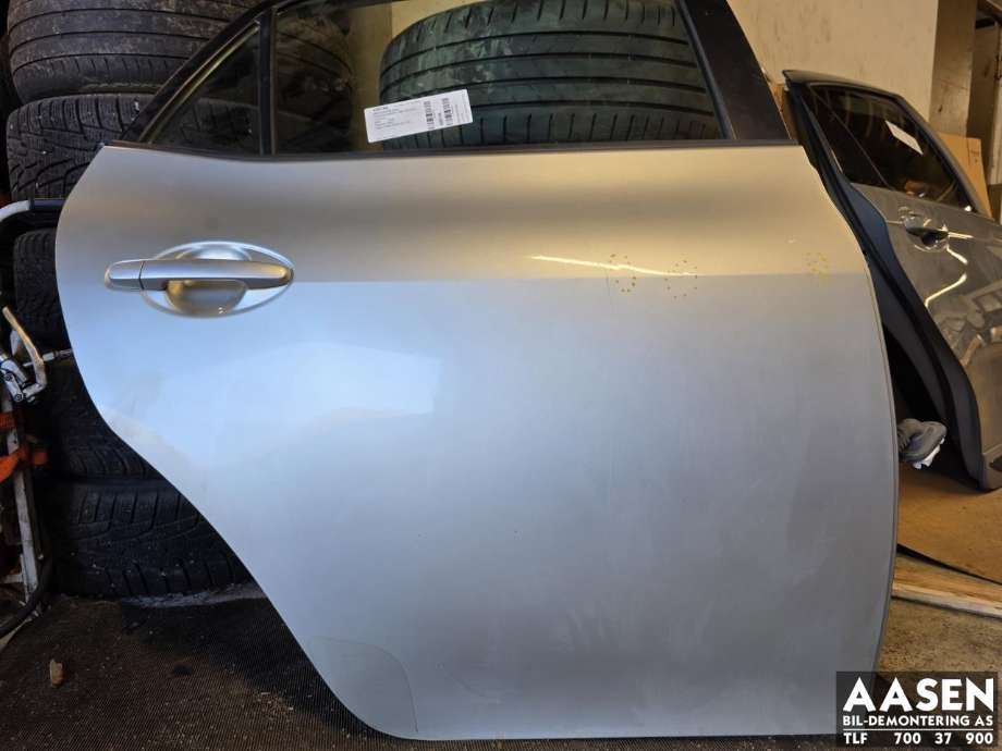 Dør høyre bak til Toyota Auris 2007-2010 (Type I, Fase 1)  (6700302250|)