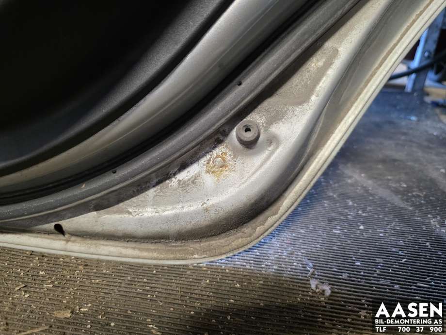 Dør høyre bak til Toyota Auris 2007-2010 (Type I, Fase 1)  (6700302250|)