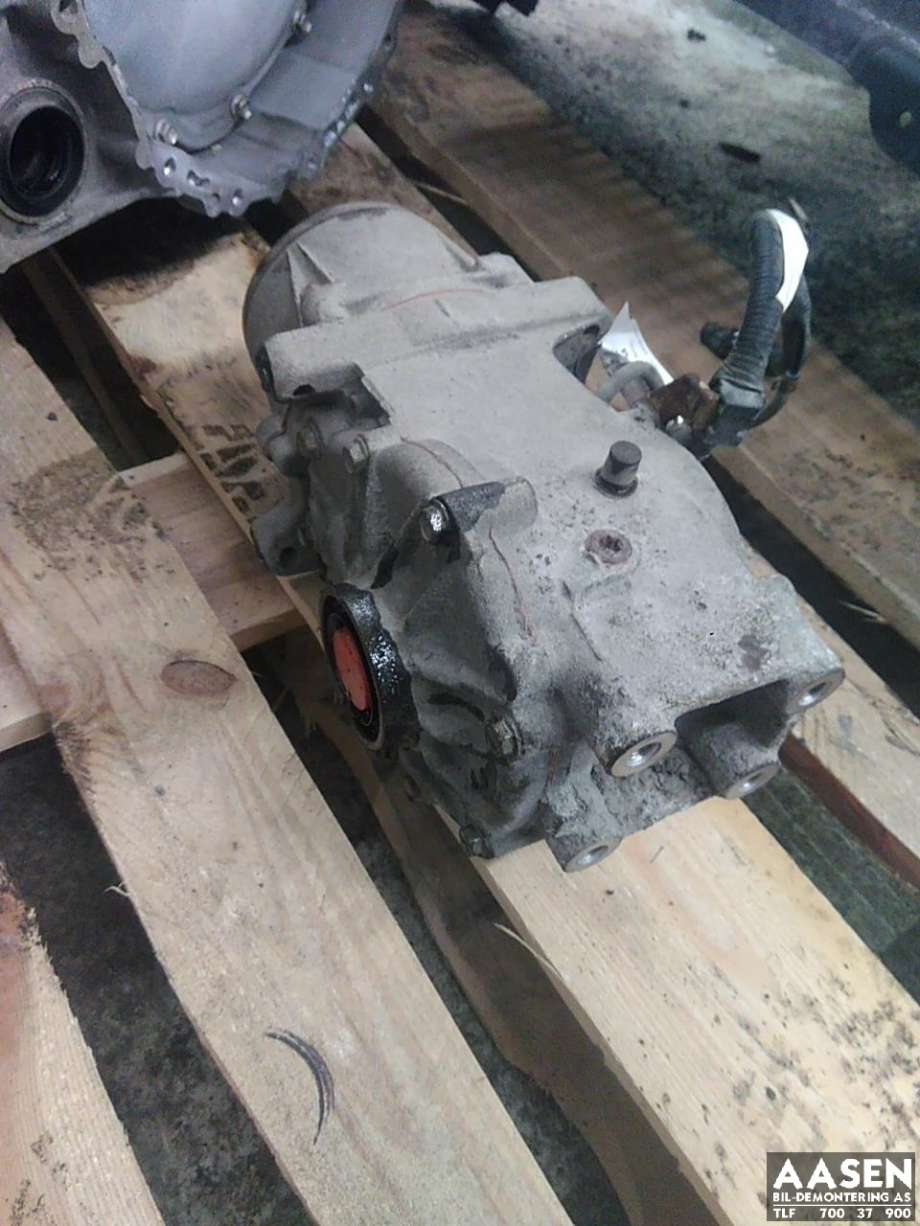 Kardang klokke bak til Toyota Urban Cruiser, 2009-2014  (4111042041)