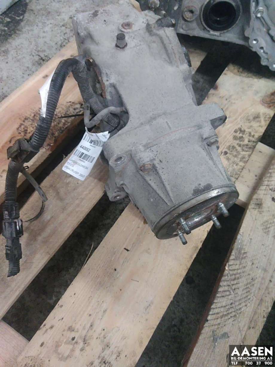 Kardang klokke bak til Toyota Urban Cruiser 2009-2014  (4111042041|4111042070|4111042060)