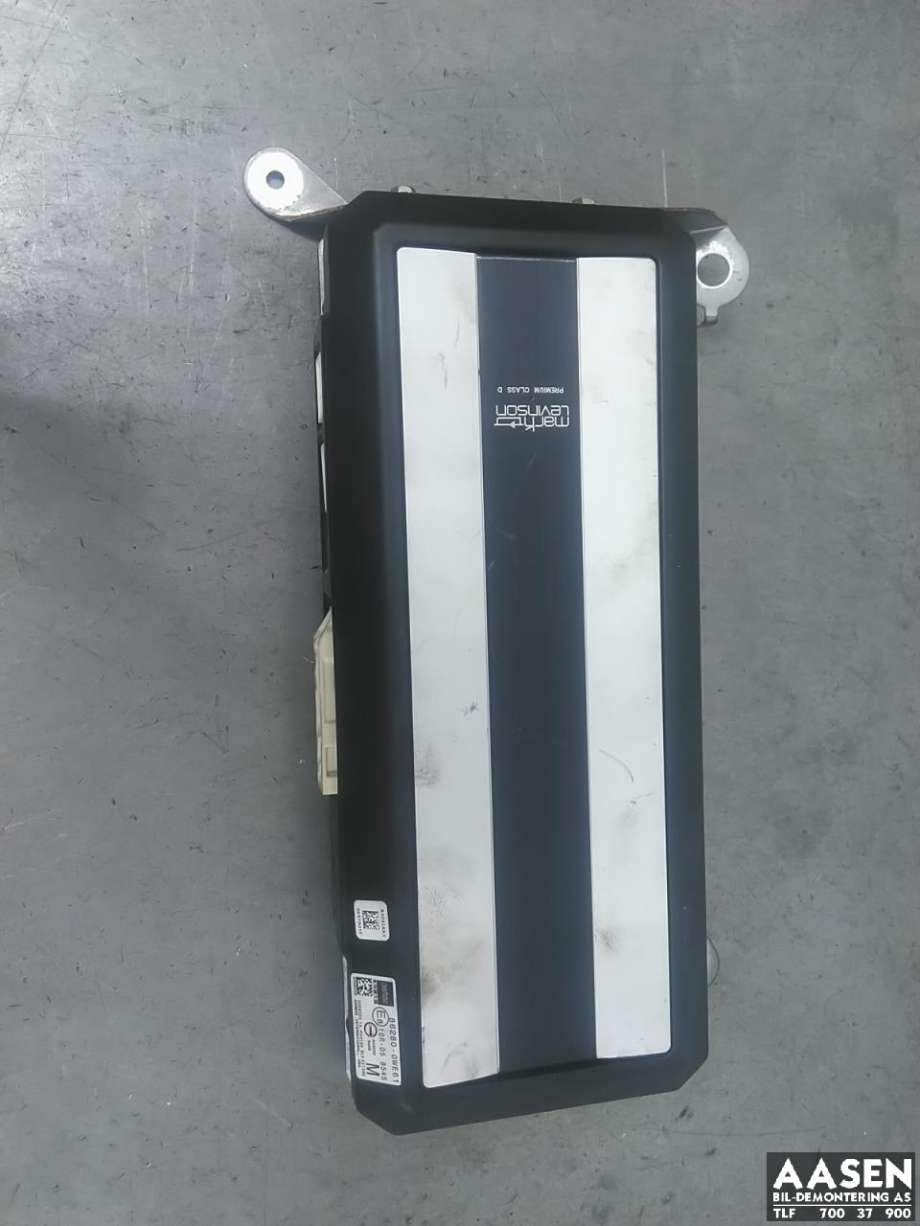 Bilstereo forsterker til Lexus NX 2014-2021 (Type I) (AZ10) (AZ10) (862800WE61|)