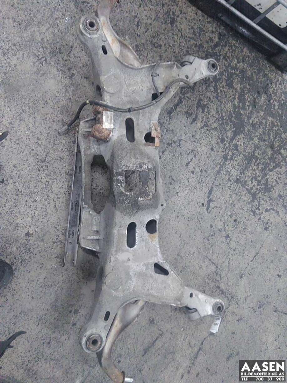 Travers bak til Volvo V70 2000-2004 (Type II, Fase 1)