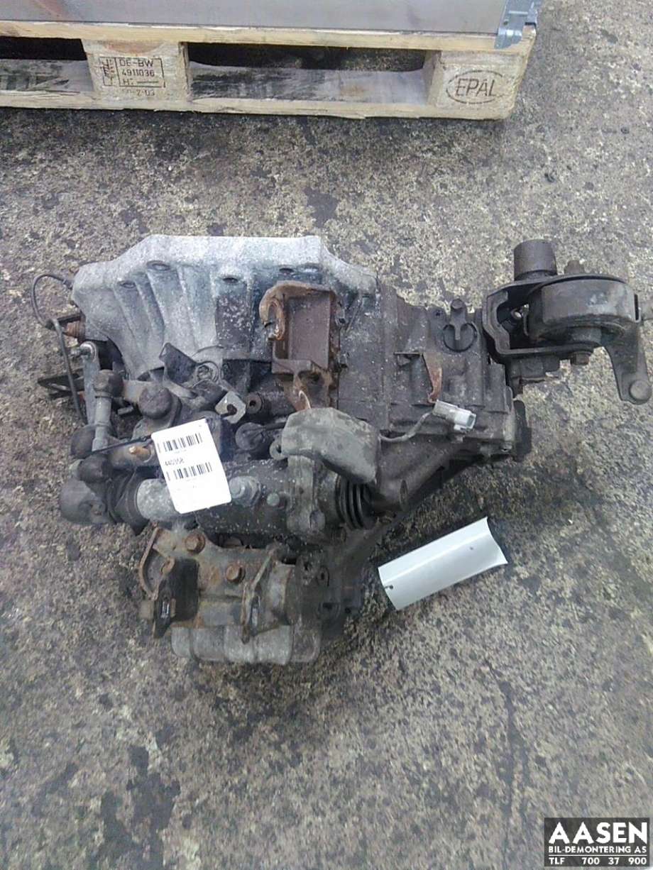 Girkasse manuell til Toyota Auris, 2007-2010 (Type I, Fase 1)  (3030002090)