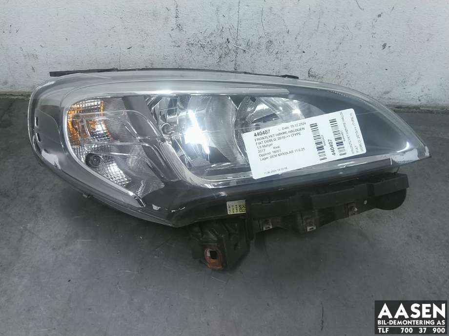 Frontlykt høyre halogen til Fiat Doblo, 2010-->> (Type II) (52086860)