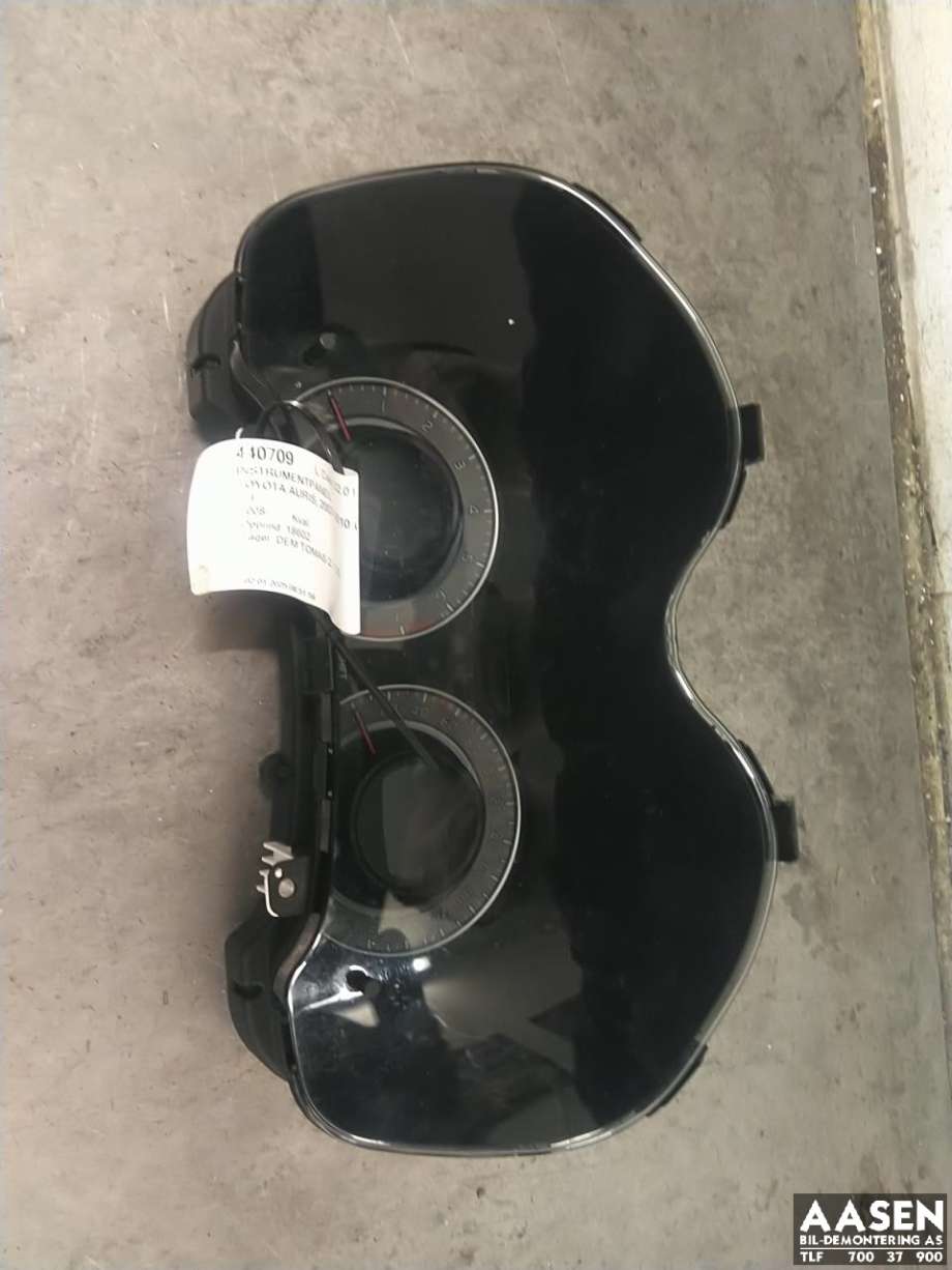 Instrumentpanel til Toyota Auris, 2007-2010 (Type I, Fase 1)  (8380002L52)