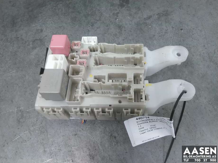 Sikringsboks til Toyota Auris, 2007-2010 (Type I, Fase 1)  (82730-02130-A)
