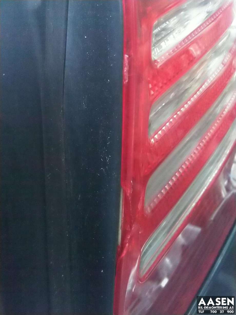 Baklykt høyre til Mercedes S-Klasse 1999-2005 (W220) (W220) (A 220 820 08 64|)