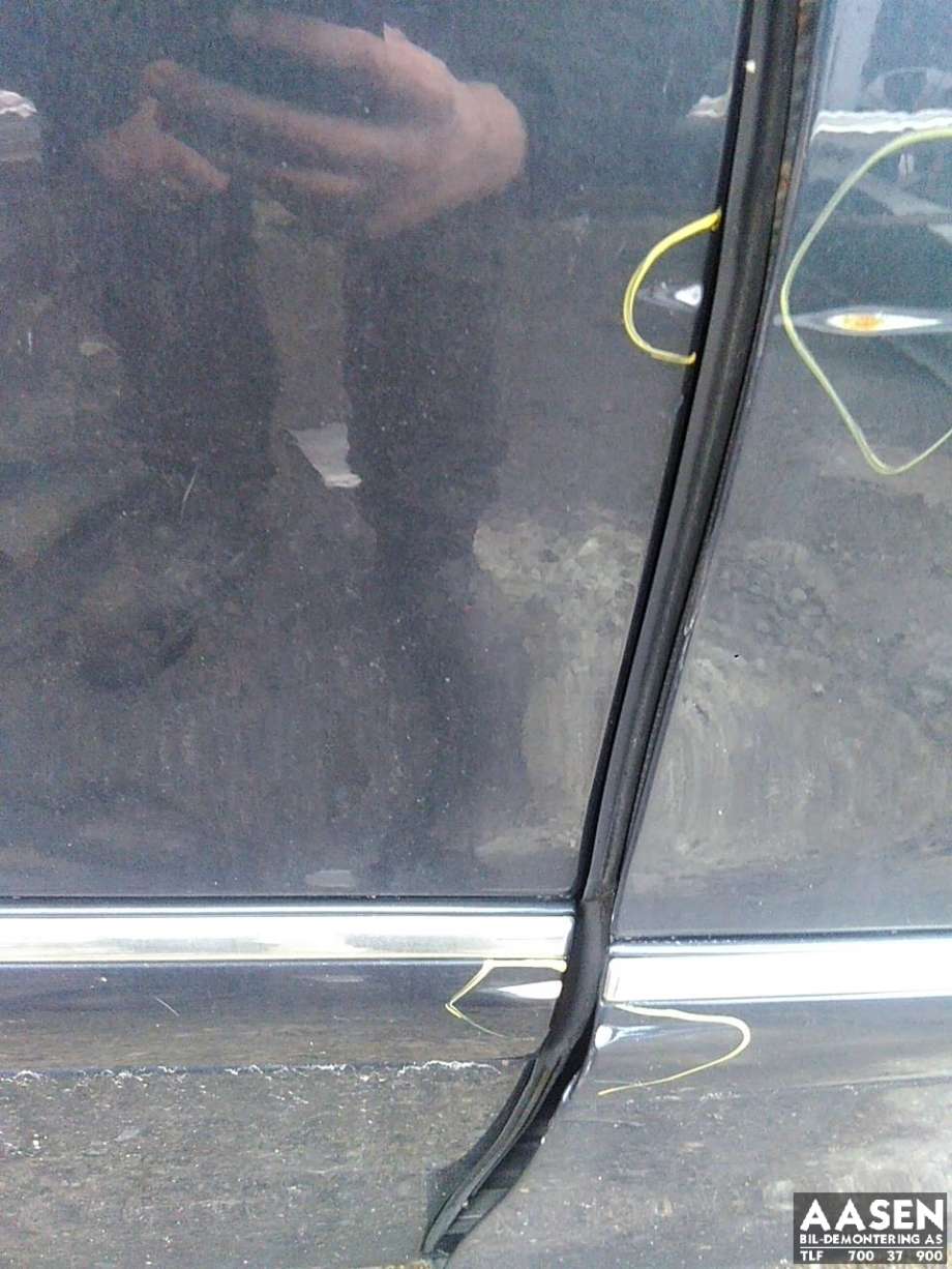 Dør høyre bak til Mercedes S-Klasse 1999-2005 (W220) (W220) (A 220 730 02 05|)
