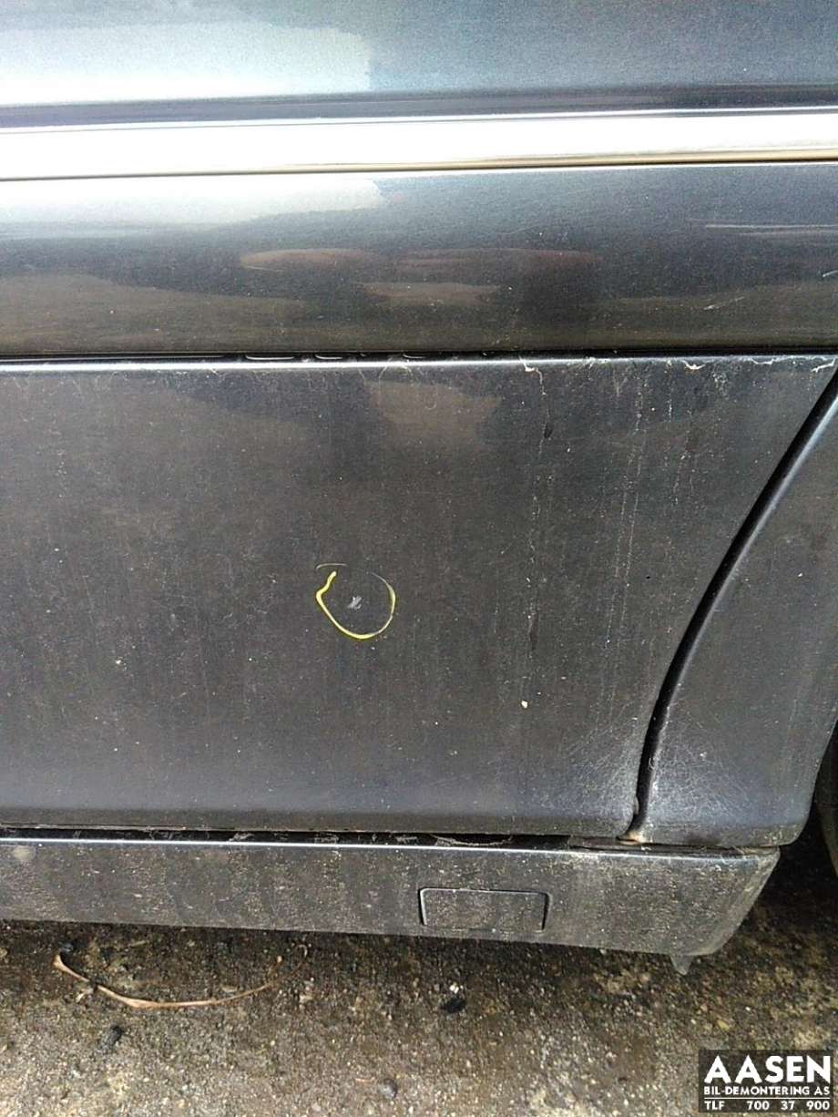 Dør venstre bak til Mercedes S-Klasse 1999-2005 (W220) (W220) (A 220 730 01 05|)
