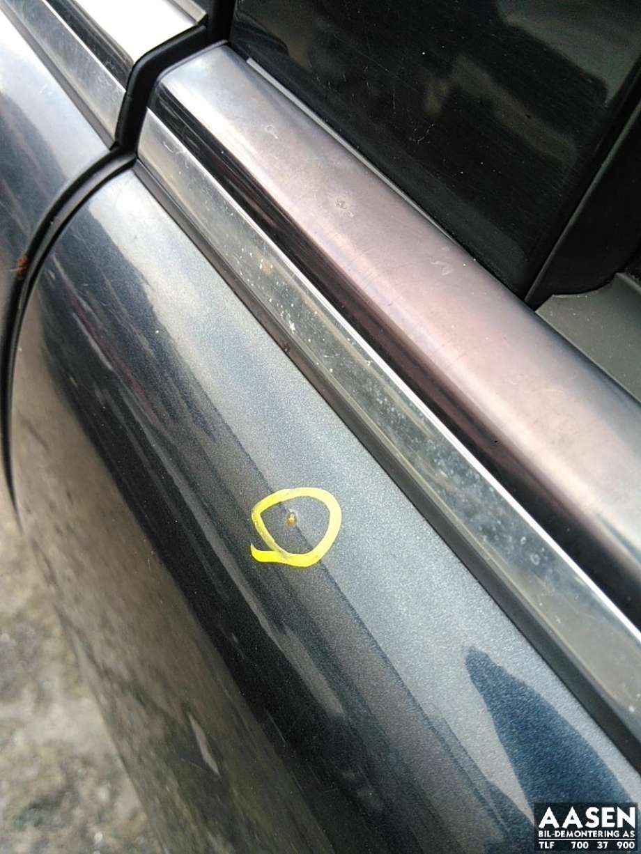 Dør venstre bak til Mercedes S-Klasse 1999-2005 (W220) (W220) (A 220 730 01 05|)