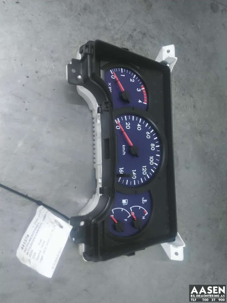 Instrumentpanel til Mitsubishi Canter 1990-->> (MK541751|)