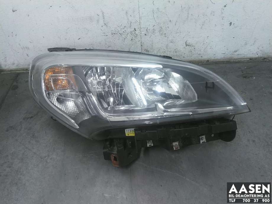 Frontlykt høyre halogen til Fiat Doblo 2010-->> (Type II) (52086860|52109256|)