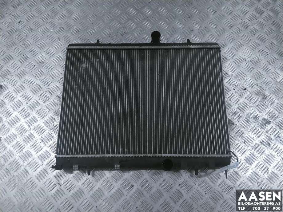 Radiator (automat gir) til Peugeot Partner, 2008-2015 (Type II, Fase 1)  (1330 W2)