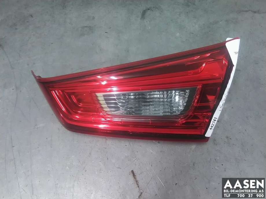 Baklykt høyre indre til Mitsubishi ASX, 2010-2019  (8336A088)