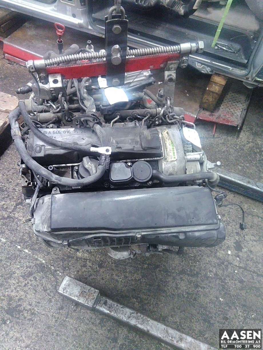 Motor diesel til Mercedes E-Klasse 2006-2009 (Fase 2) (W211) (W211) (646821|A 646 010 56 98|)