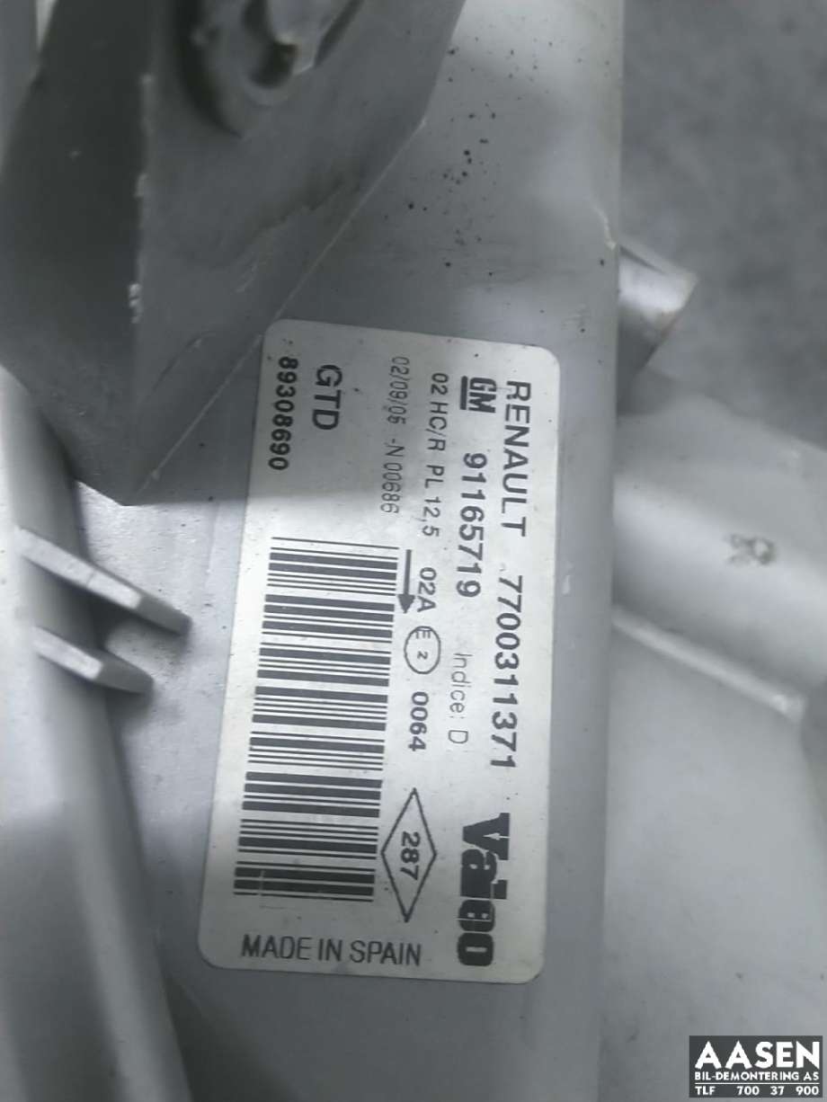 Frontlykt venstre halogen til Nissan Primastar 2001-2006 (2606000QAE|)