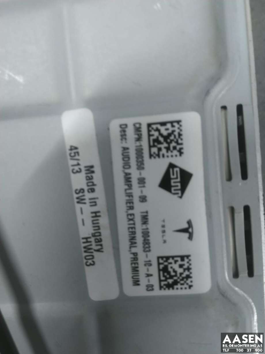 Bilstereo forsterker til Tesla Model S 2013-2016 (Fase 1)  (1004833-10-A|)