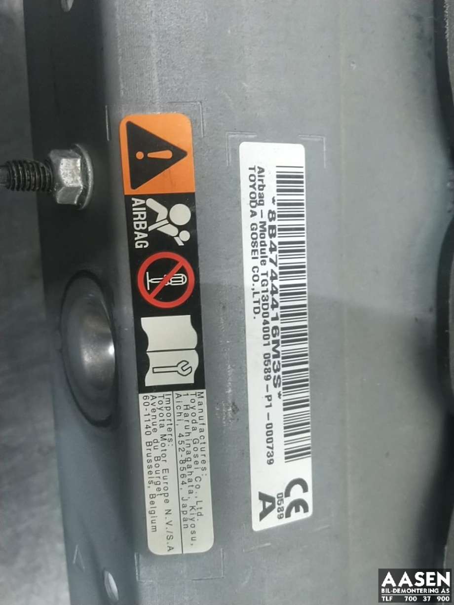 Airbag kne til Toyota Prius 2016-2023 (Type IV) (combi) (combi) (7390047050C0|)