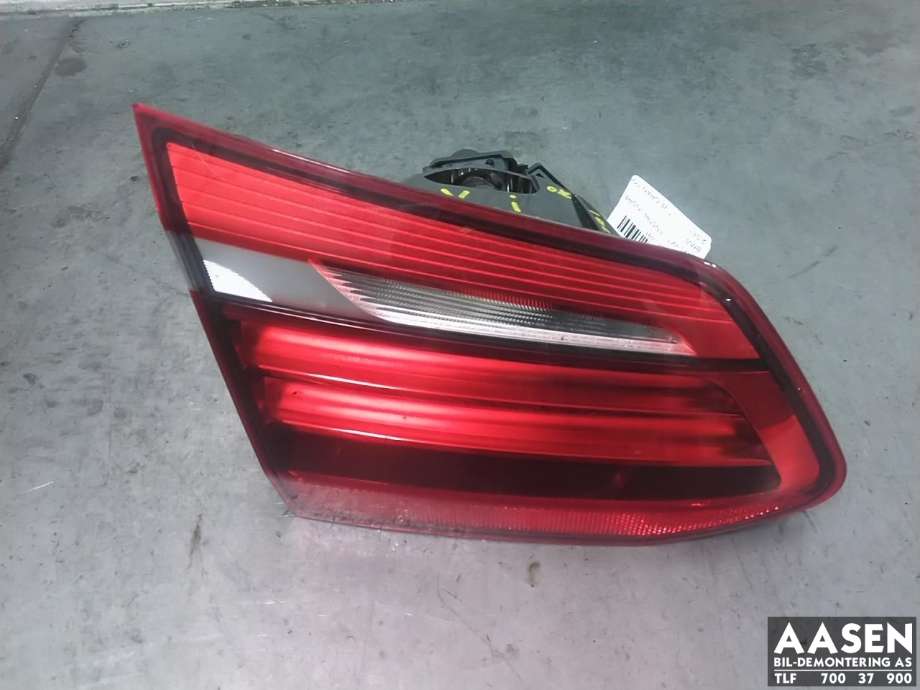 Baklykt venstre indre til BMW 2-Serie, Active/Gran Tourer 2014-->> (F45/F46) (F45/F46) (63 21 7 311 041|)