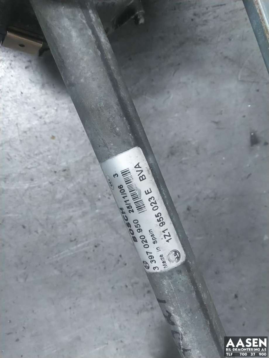 Viskermotor frontrute komplett m/overføring til Škoda Octavia 2005-2008 (Type II, Fase 1) (1Z1 955 601|1Z1 955 119 C|)