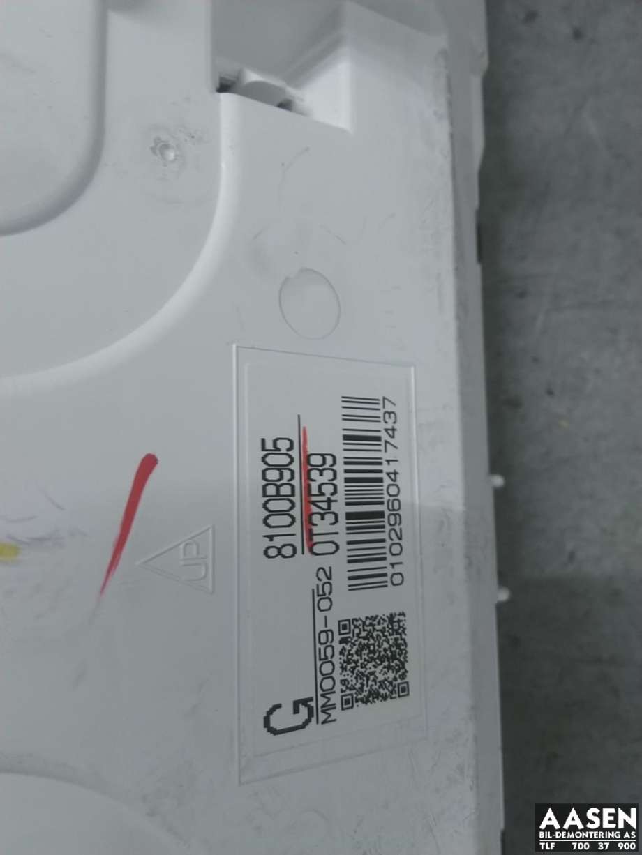 Instrumentpanel til Mitsubishi Outlander 2012-2015 (Type III, Fase 1)  (8100B905|)