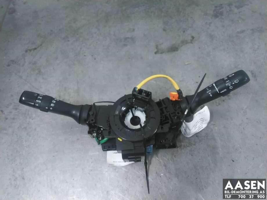 Bryter combi til Toyota Avensis, 2009-2015 (Type III, Fase 1)  (8465205190)