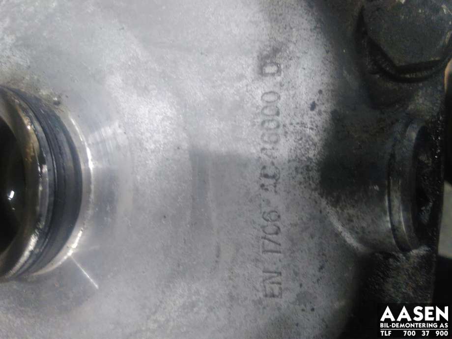 Kardang klokke foran til BMW 5-Serie 2003-2010 (E60/E61) (E60/E61) (31 50 7 555 877|)