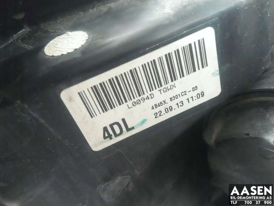 Frontlykt venstre xenon til Mitsubishi Outlander 2012-2015 (Type III, Fase 1)  (8301C203|)