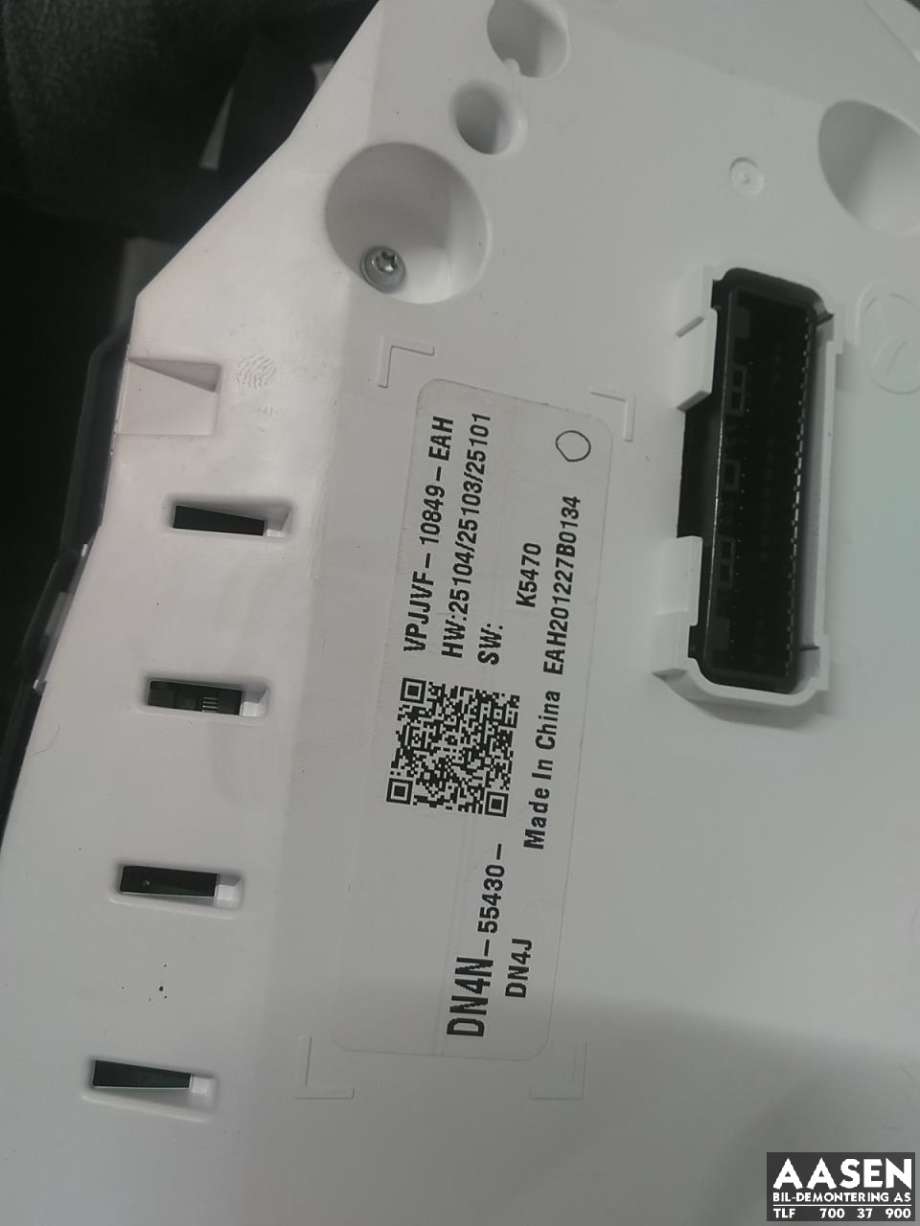 Instrumentpanel til Mazda MX-30 2020-->>  