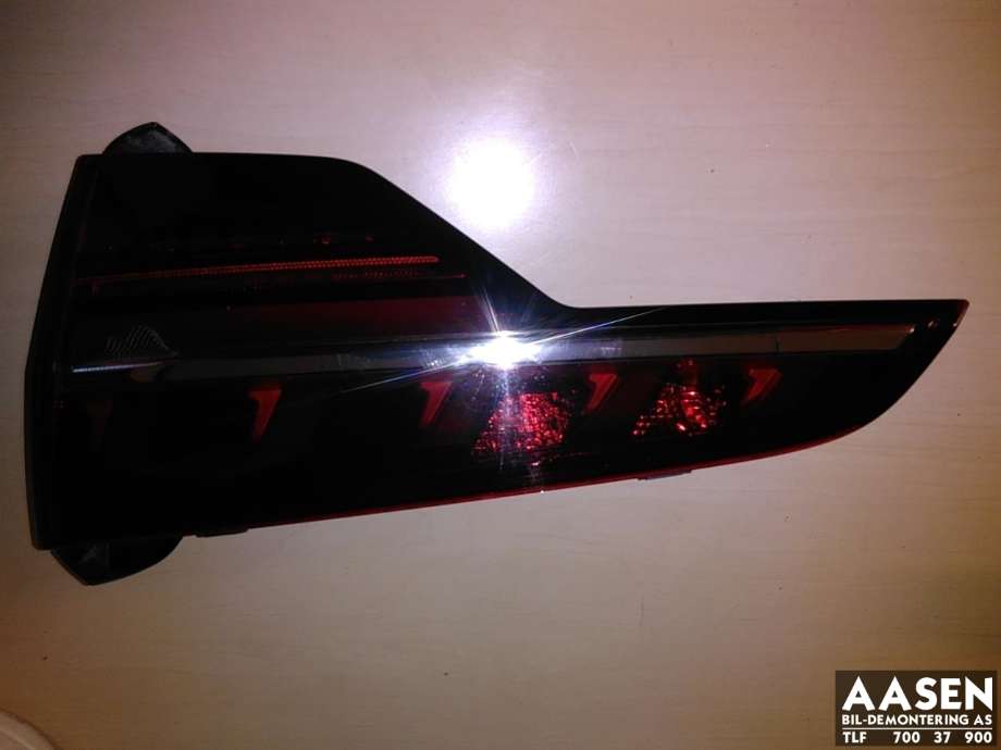 Baklykt høyre indre til Audi A4, Allroad, 2016-->> (Type II) (B9) (B9) (8W9 945 094 AA)