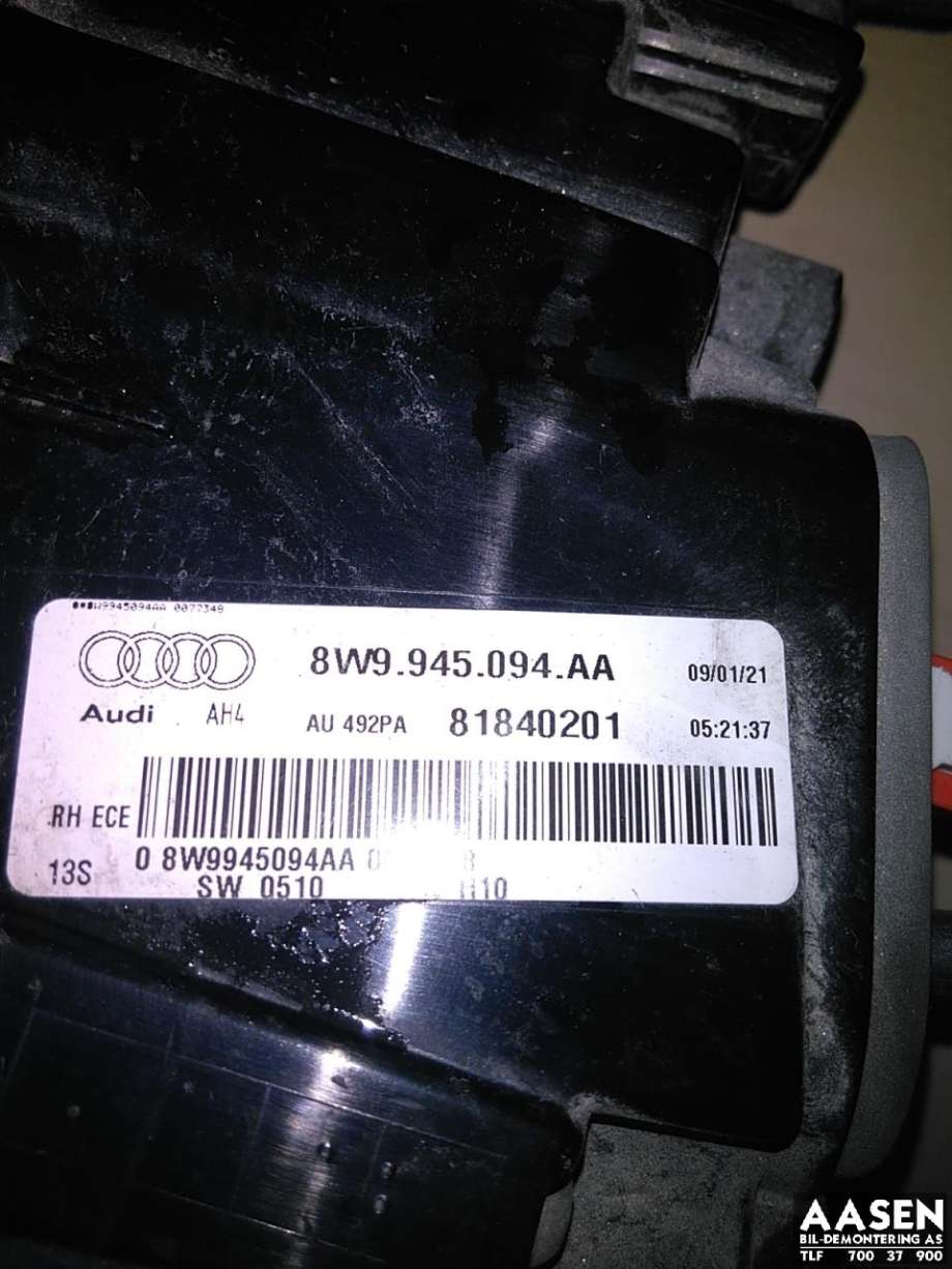 Baklykt høyre indre til Audi A4, Allroad 2016-->> (Type II) (B9) (B9) (8W9 945 094 AA|)