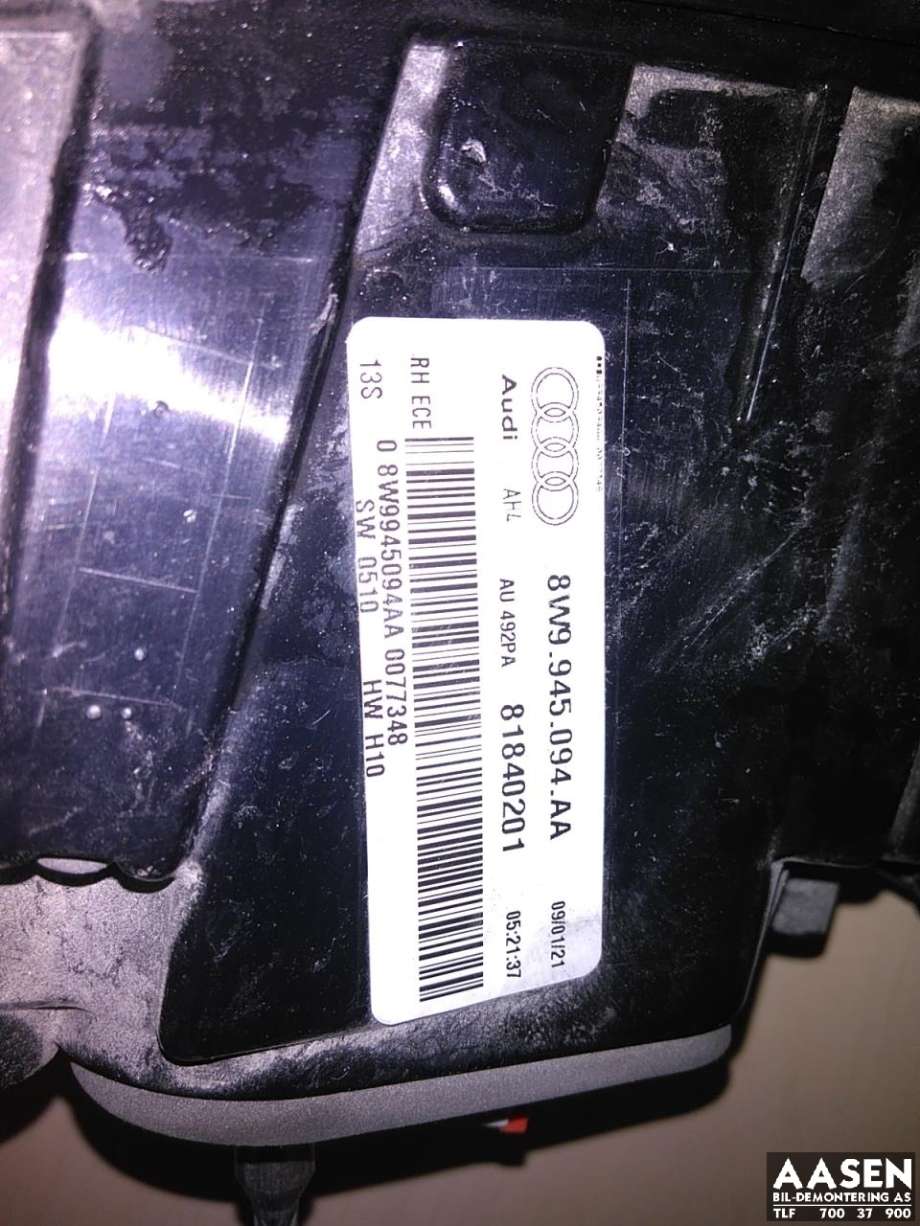 Baklykt høyre indre til Audi A4, Allroad 2016-->> (Type II) (B9) (B9) (8W9 945 094 AA|)