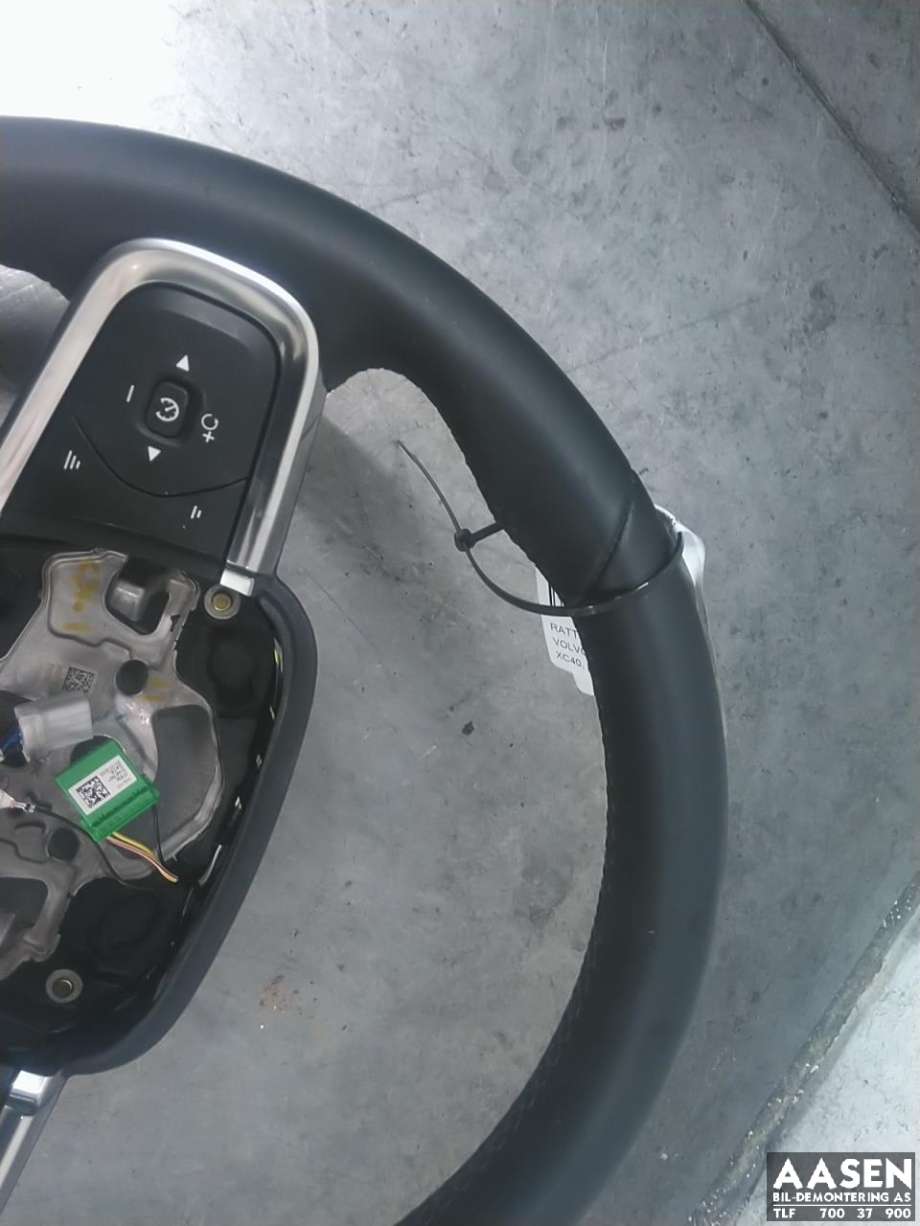 Ratt til Volvo XC40 2018-2024  (32366938|)