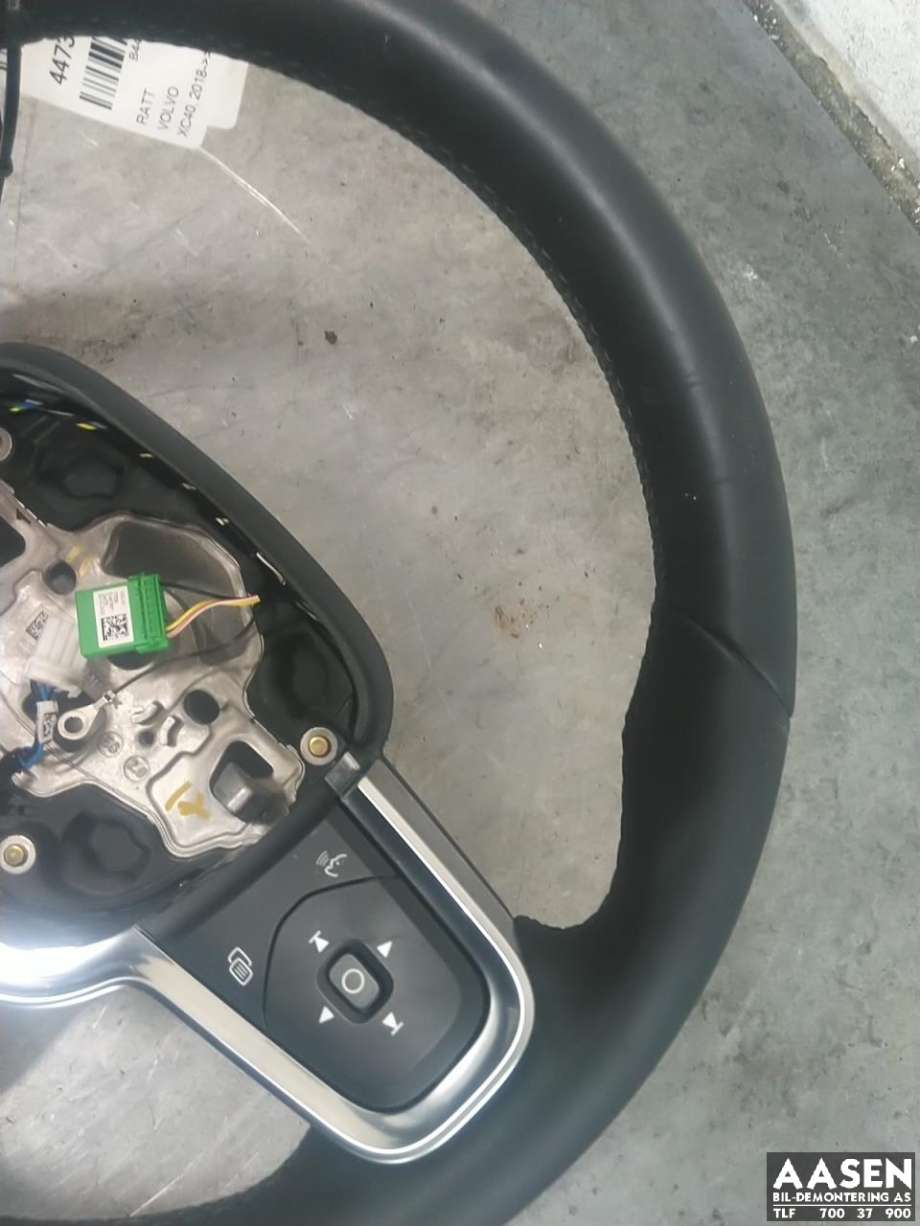 Ratt til Volvo XC40 2018-2024  (32366938|)