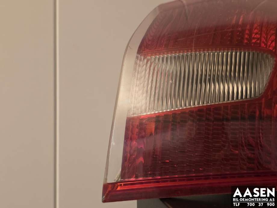 Baklykt høyre ytre til Ford Kuga 2008-2012 (Type I)  (1710611|8V41-13404-CH|)