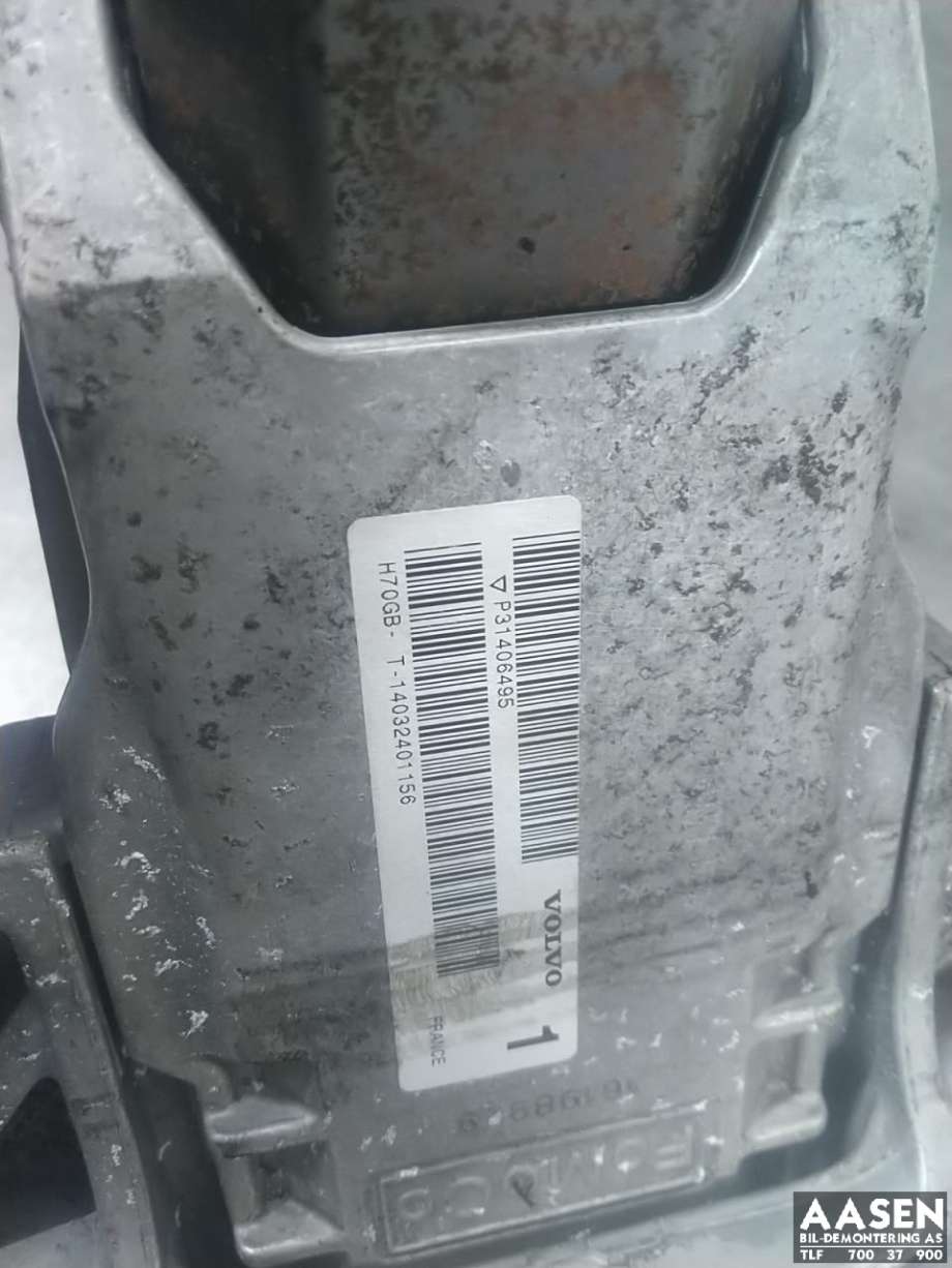 Rattaksel til Volvo V40 2012-2019  (31429466|)