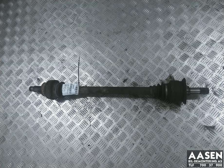 Drivaksel høyre bak, diesel/automat til BMW X5 2007-2013 (E70) (E70) (33 20 8 609 838|)