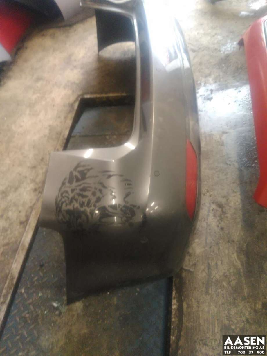 Støtfanger bak til VW Touran 2010-2015 (Type I, Fase 3)  (1T0 807 417 M|)