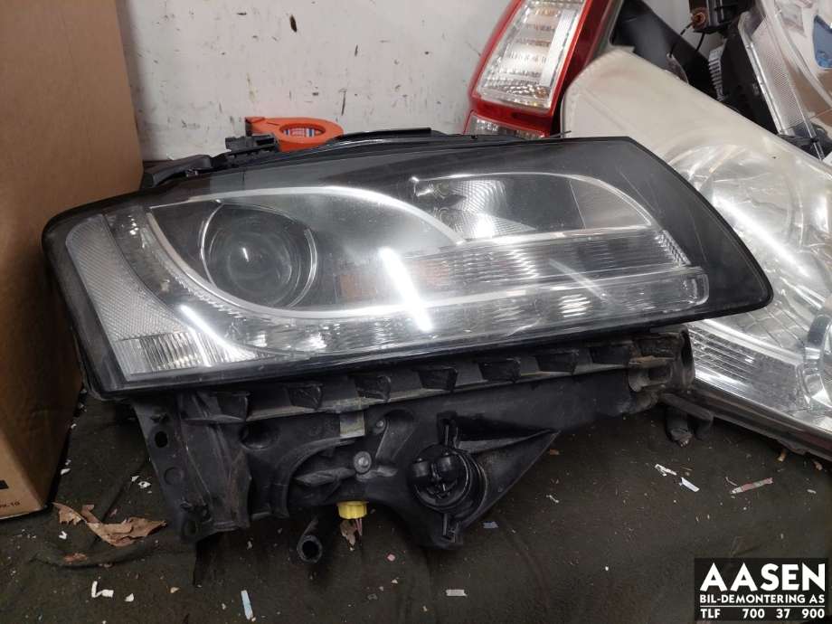 Frontlykt høyre xenon til Audi A5 2007-2016 (Type I) (8T0 941 030 AN|)