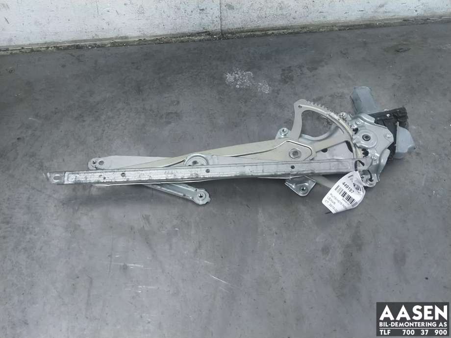 Ruteheis høyre foran til Lexus CT, 2010-2020  (6980148050)