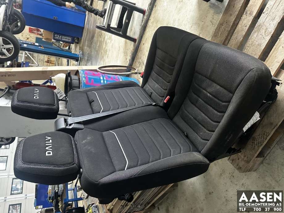Sete foran høyre til Iveco Daily 2014-->> (Type VI)  
