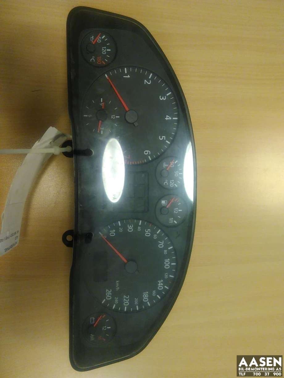 Instrumentpanel til Audi A6 1997-2001 (Type II, Fase 1) (C5) (C5) (4B0 919 860 F|)