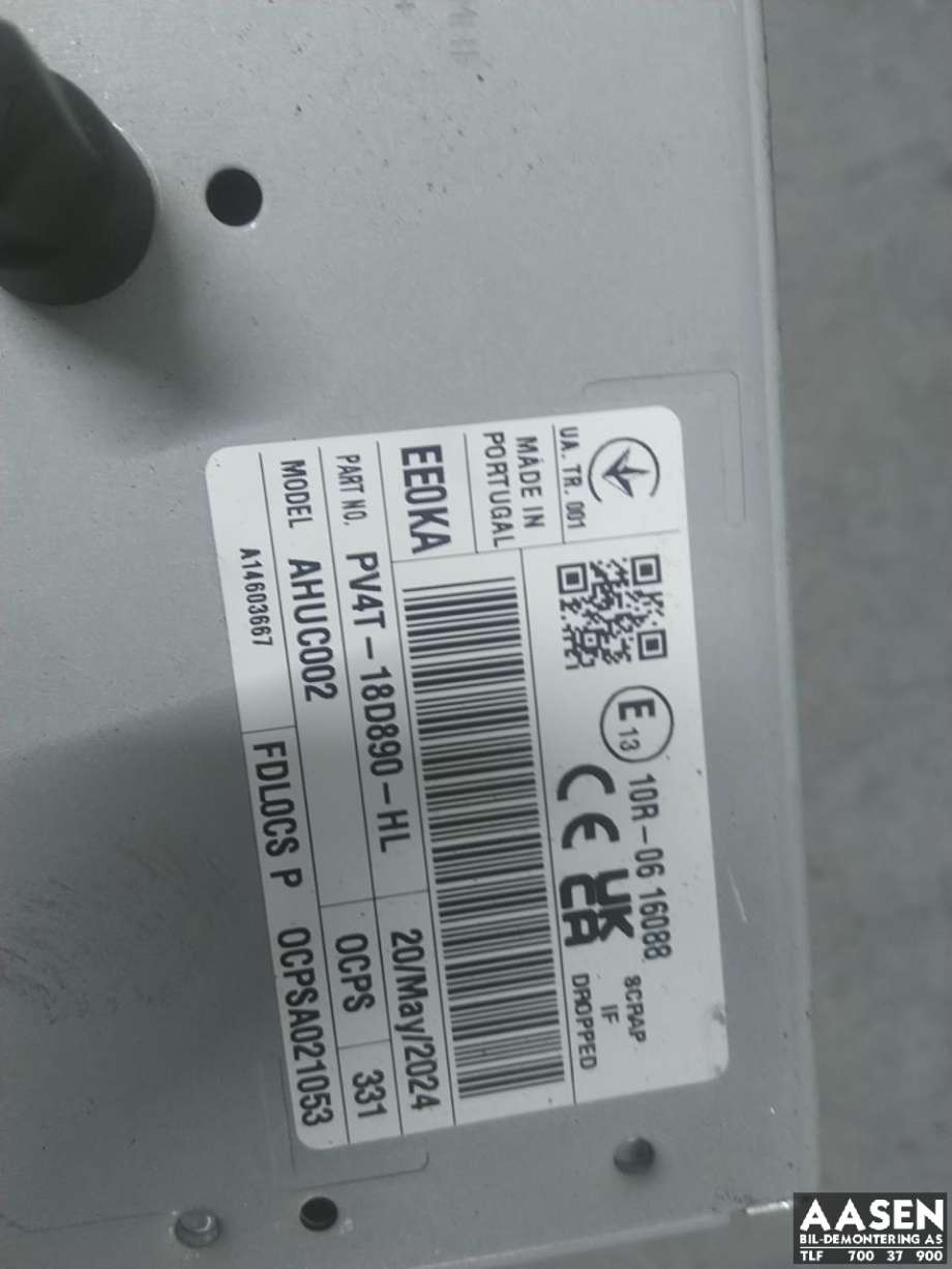 Bilstereo til Ford Transit Courier 2024-->> (Type II) (PV4T-18D890-HL|2781530|)