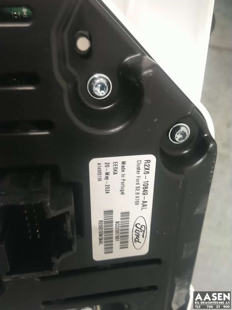 Instrumentpanel til Ford Transit Courier 2024-->> (Type II) (2797783|R2X6-10849-AAL|)