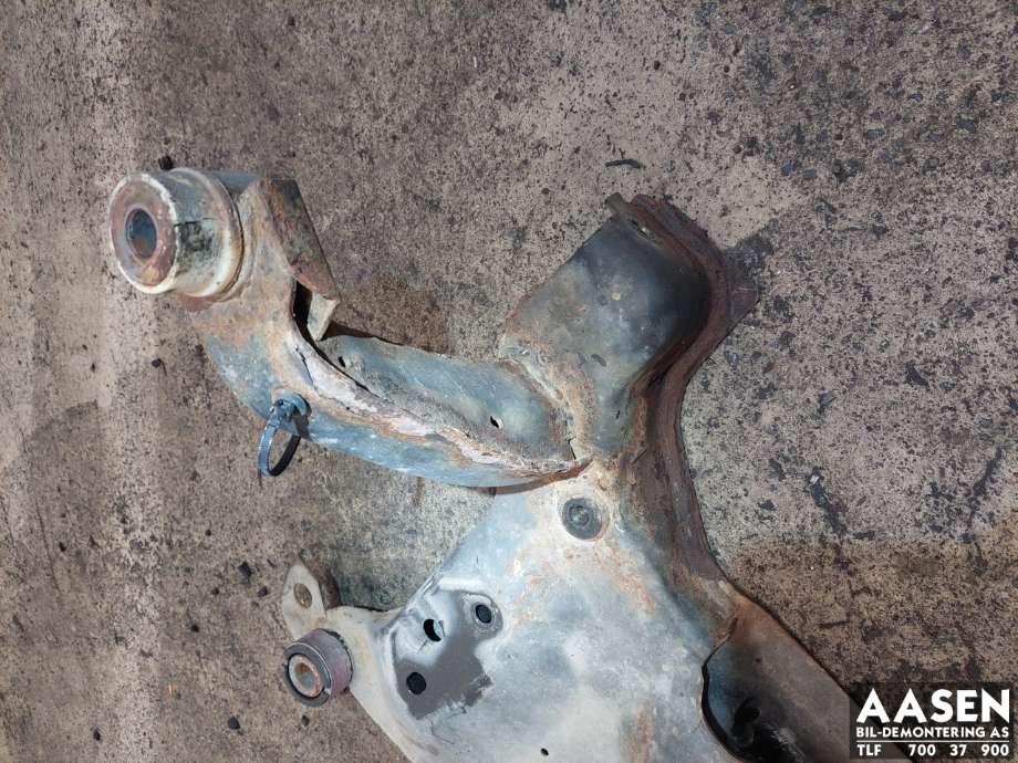 Travers foran hoved til Volvo V40 2012-2019  (31360938|)