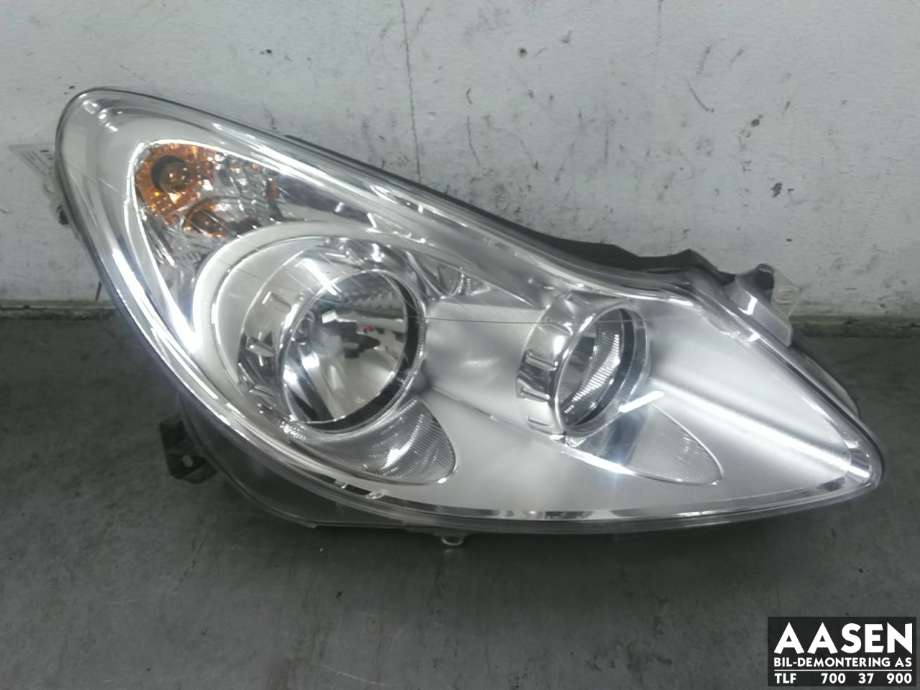 Frontlykt høyre halogen til Opel Corsa D, 2006-2014  