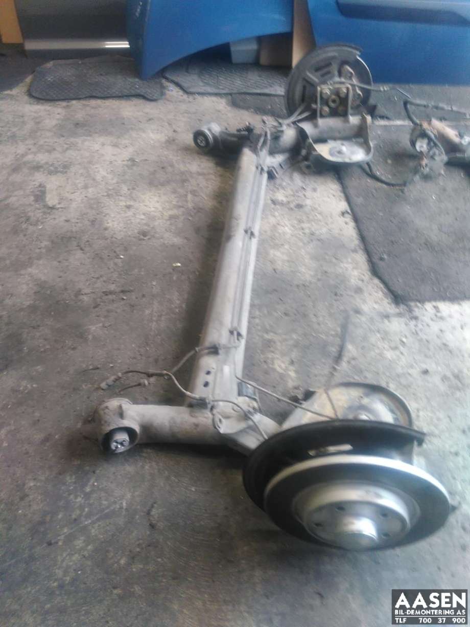 Bakaksel til Mercedes Citan 2012-2021 (W415) (W415) (A 415 350 28 00|)